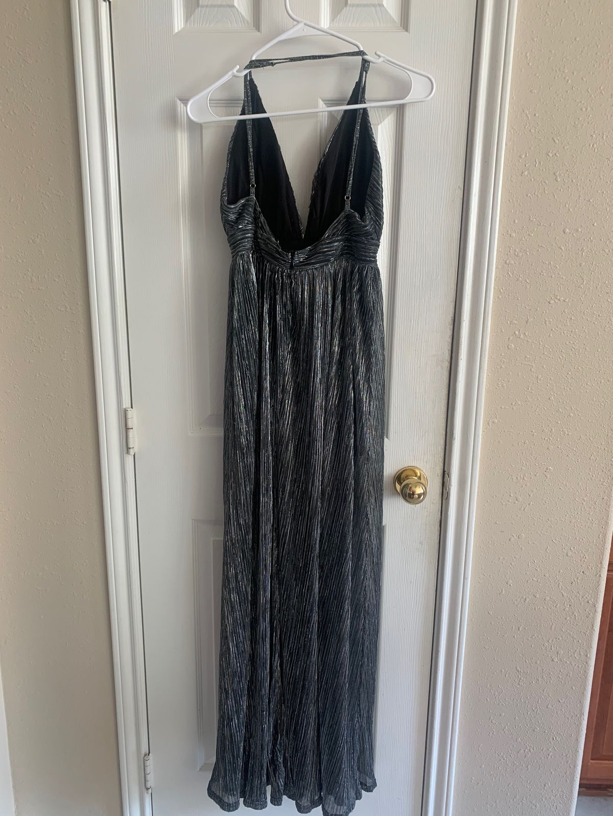 Size S Wedding Guest Plunge Black A-line Dress on Queenly