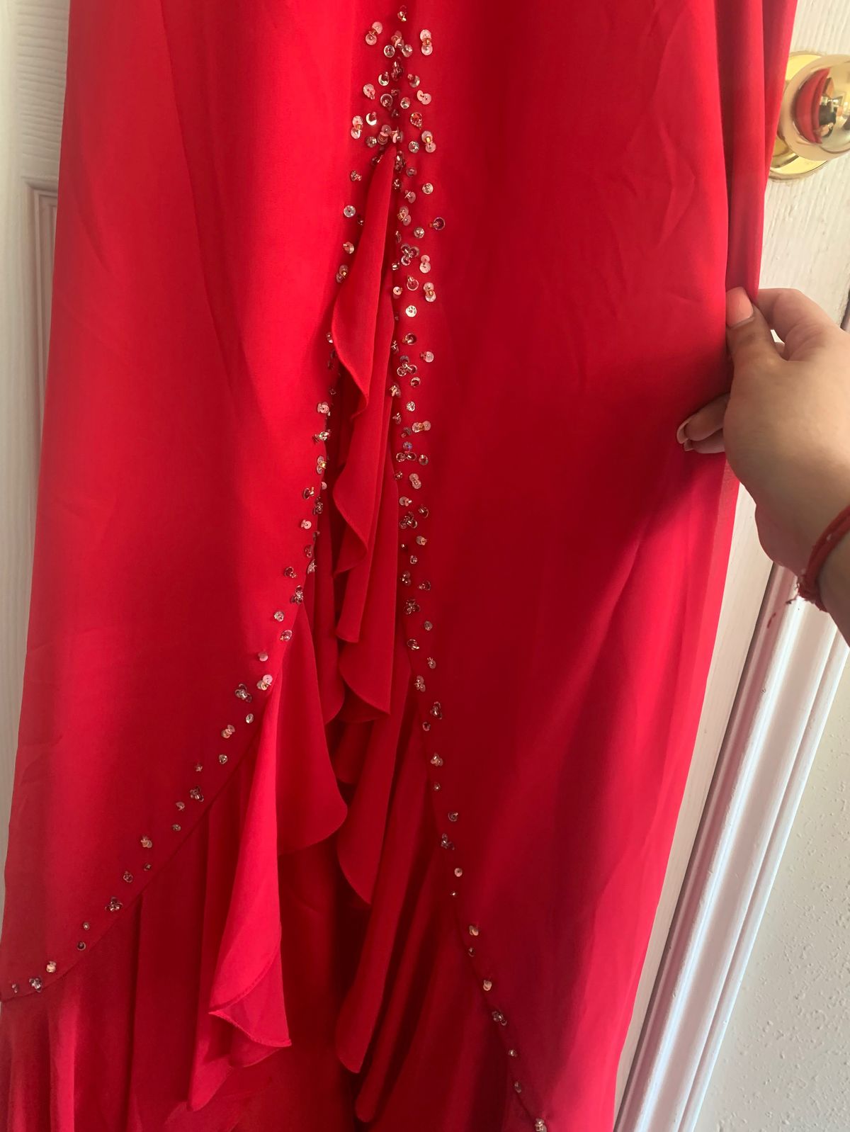 Size 6 Prom Halter Red A-line Dress on Queenly