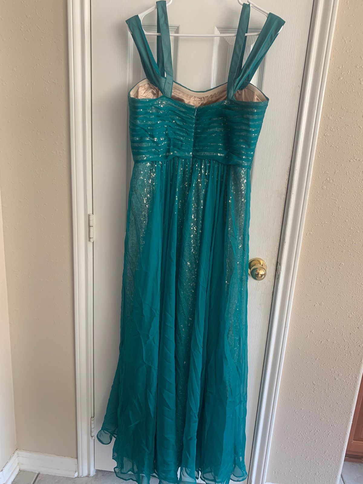 La Femme Size 12 Prom Off The Shoulder Green Floor Length Maxi on Queenly