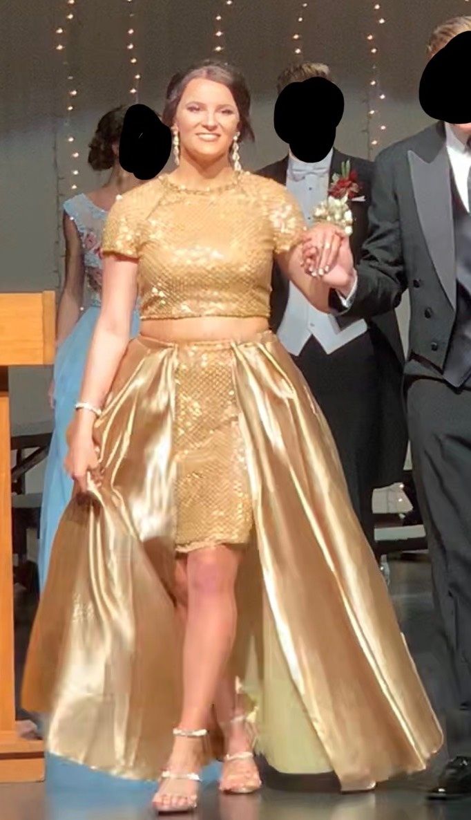 Sherri Hill Size 12 Prom Cap Sleeve Gold Cocktail Dress on Queenly