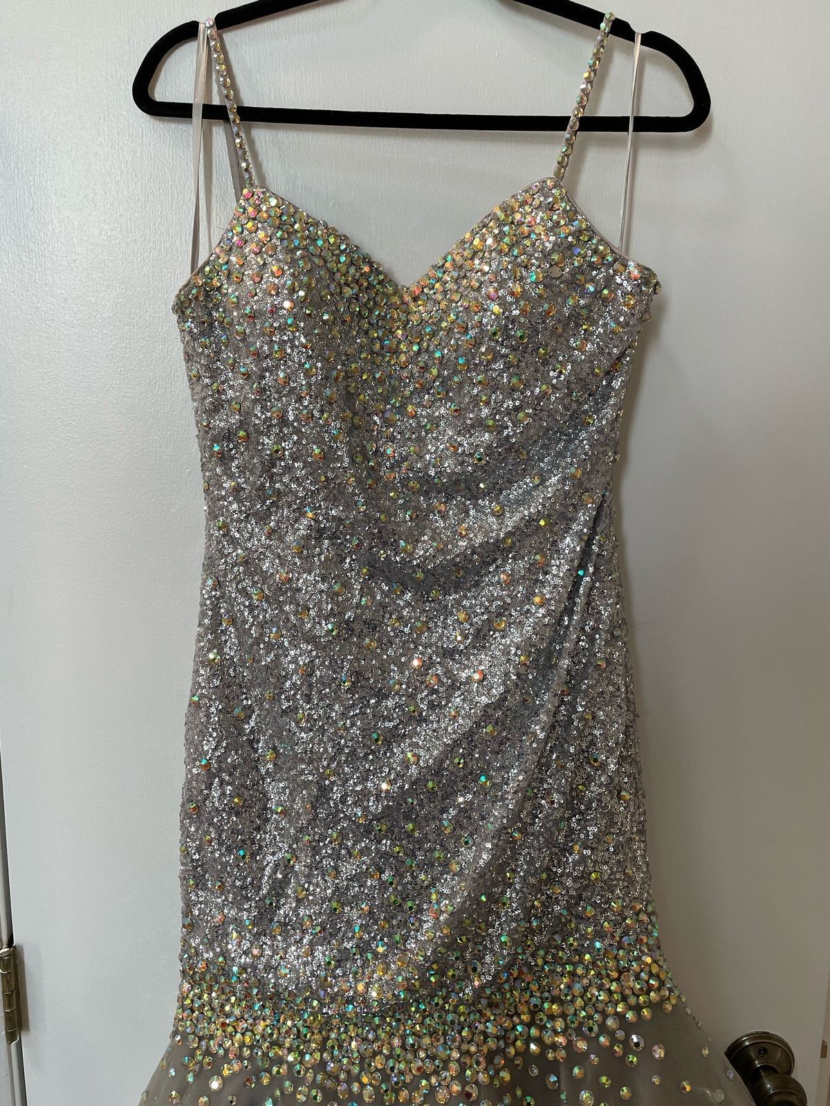 La Femme Size 8 Prom Silver Mermaid Dress on Queenly