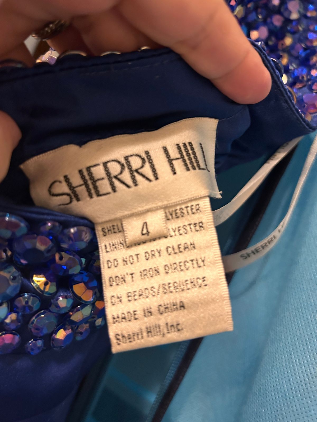 Sherri Hill Size 4 Prom Plunge Sequined Blue Dress With Train on Queenly