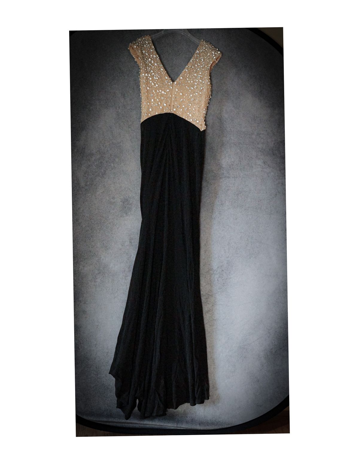 Ashley Lauren Size 6 Pageant Plunge Sequined Black Floor Length Maxi on Queenly