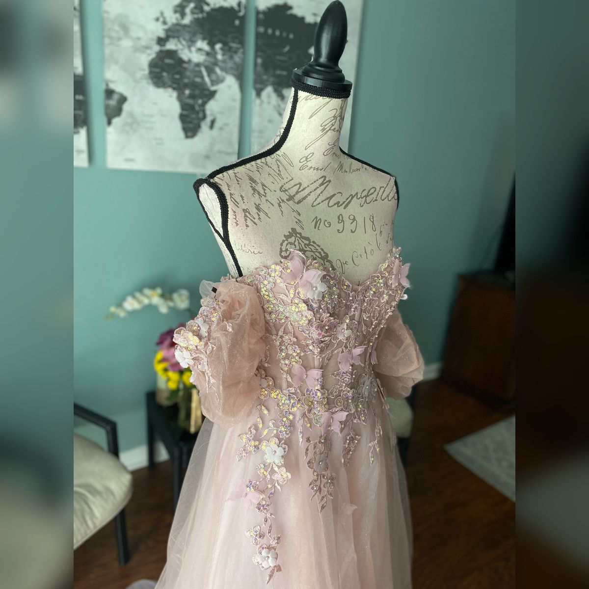 Andrea & Leo Couture Size 8 Prom Lace Light Pink A-line Dress on Queenly