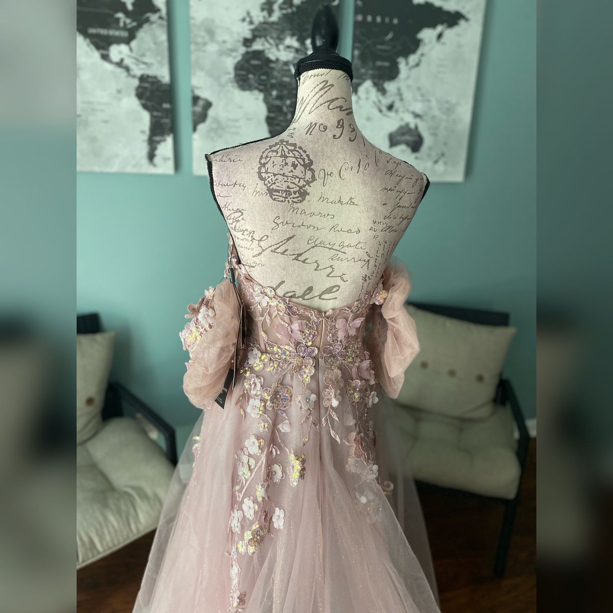 Andrea & Leo Couture Size 8 Prom Lace Light Pink A-line Dress on Queenly