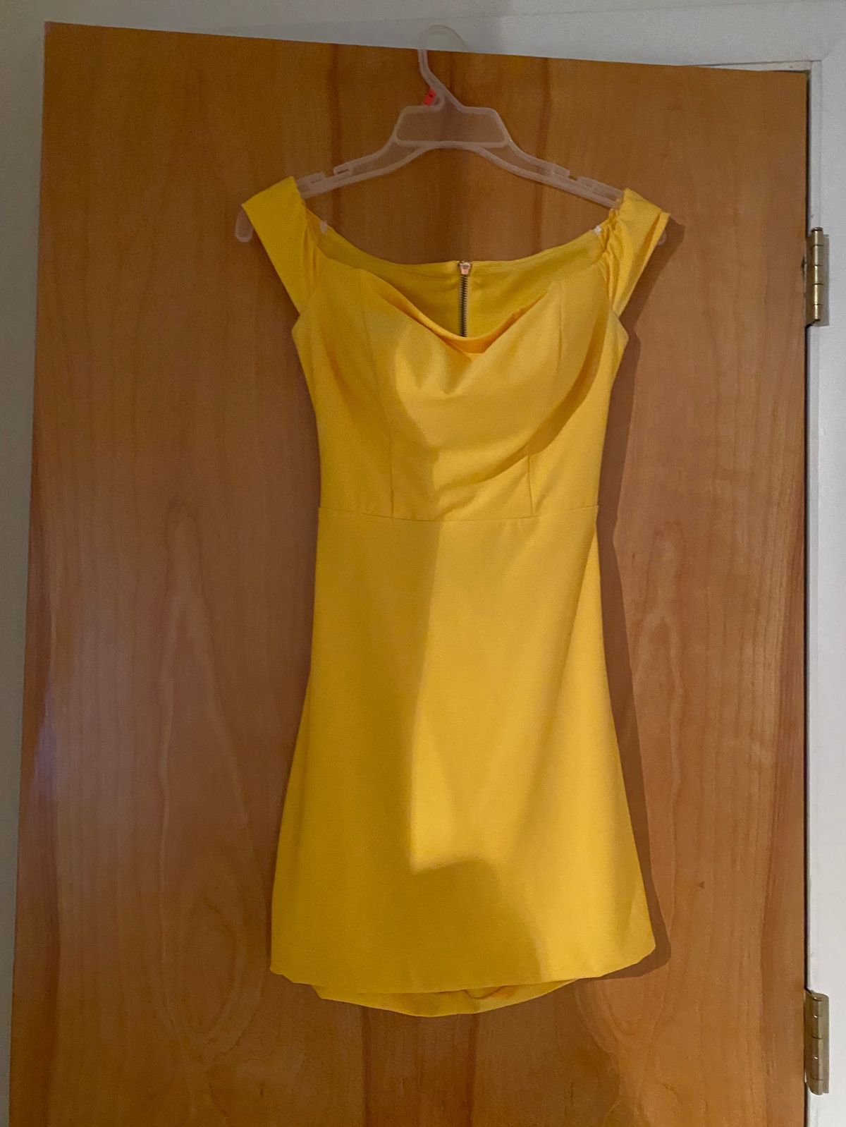 B. Darlin Size S Homecoming Off The Shoulder Yellow Cocktail Dress on Queenly