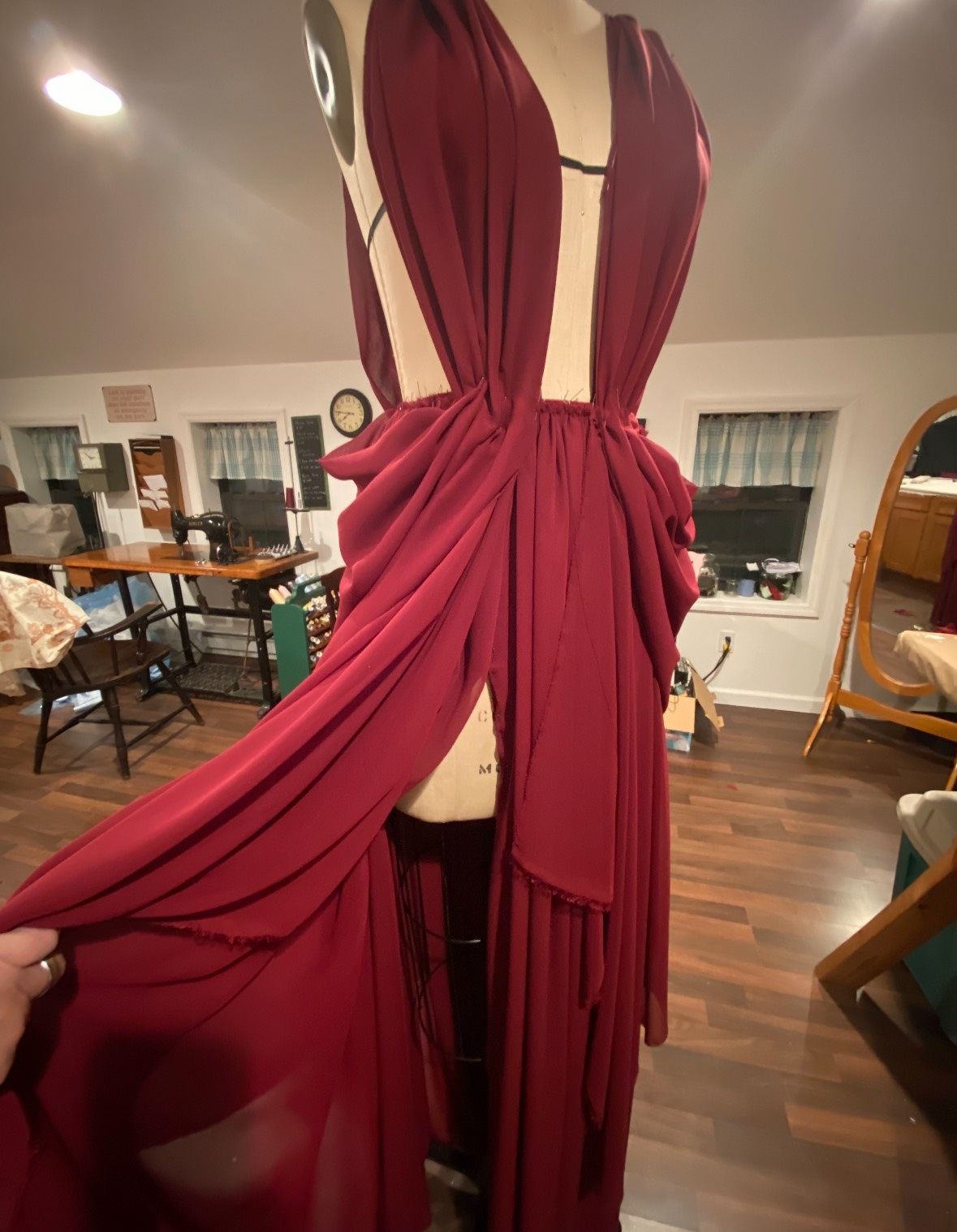 Size 0 Prom Plunge Burgundy Red A-line Dress on Queenly