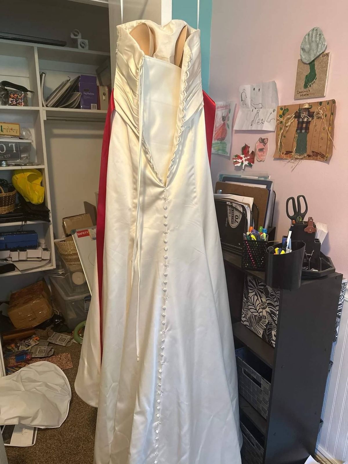 Size 6 White Floor Length Maxi on Queenly