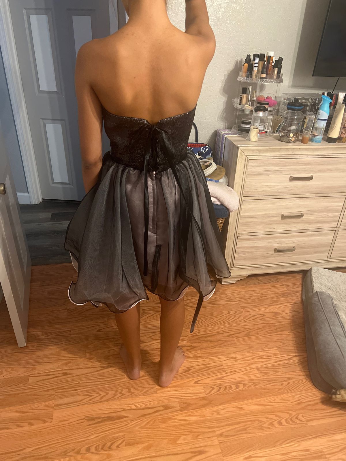 Size 10 Homecoming Strapless Black Cocktail Dress on Queenly