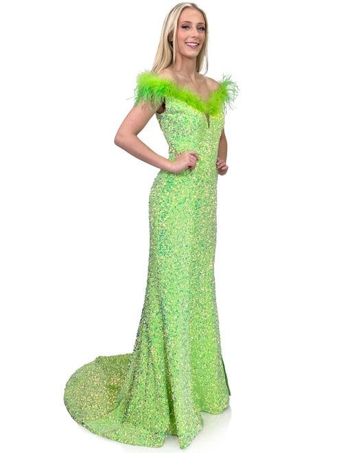 Style 8145 Marc Defang Size 4 Pageant Velvet Green Side Slit Dress on Queenly