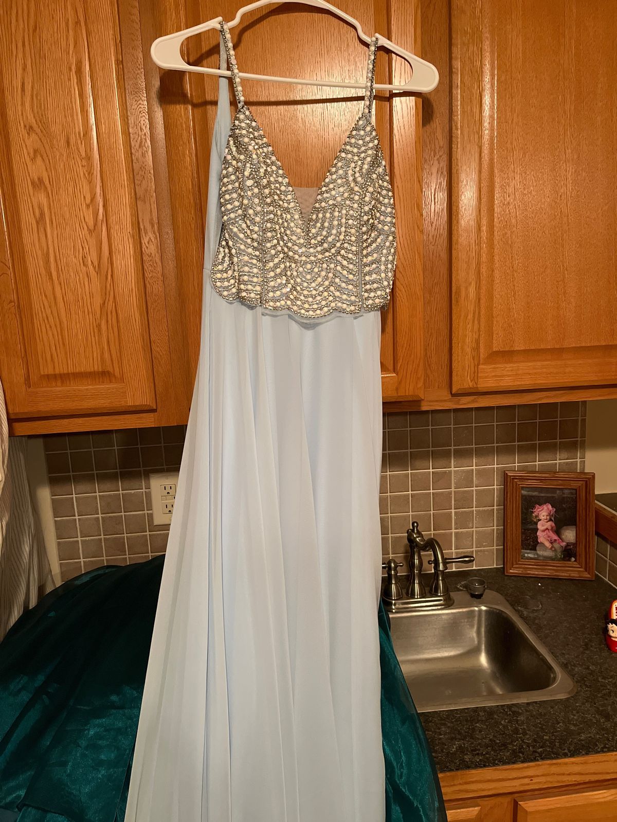 Size 2 Prom Plunge Blue A-line Dress on Queenly