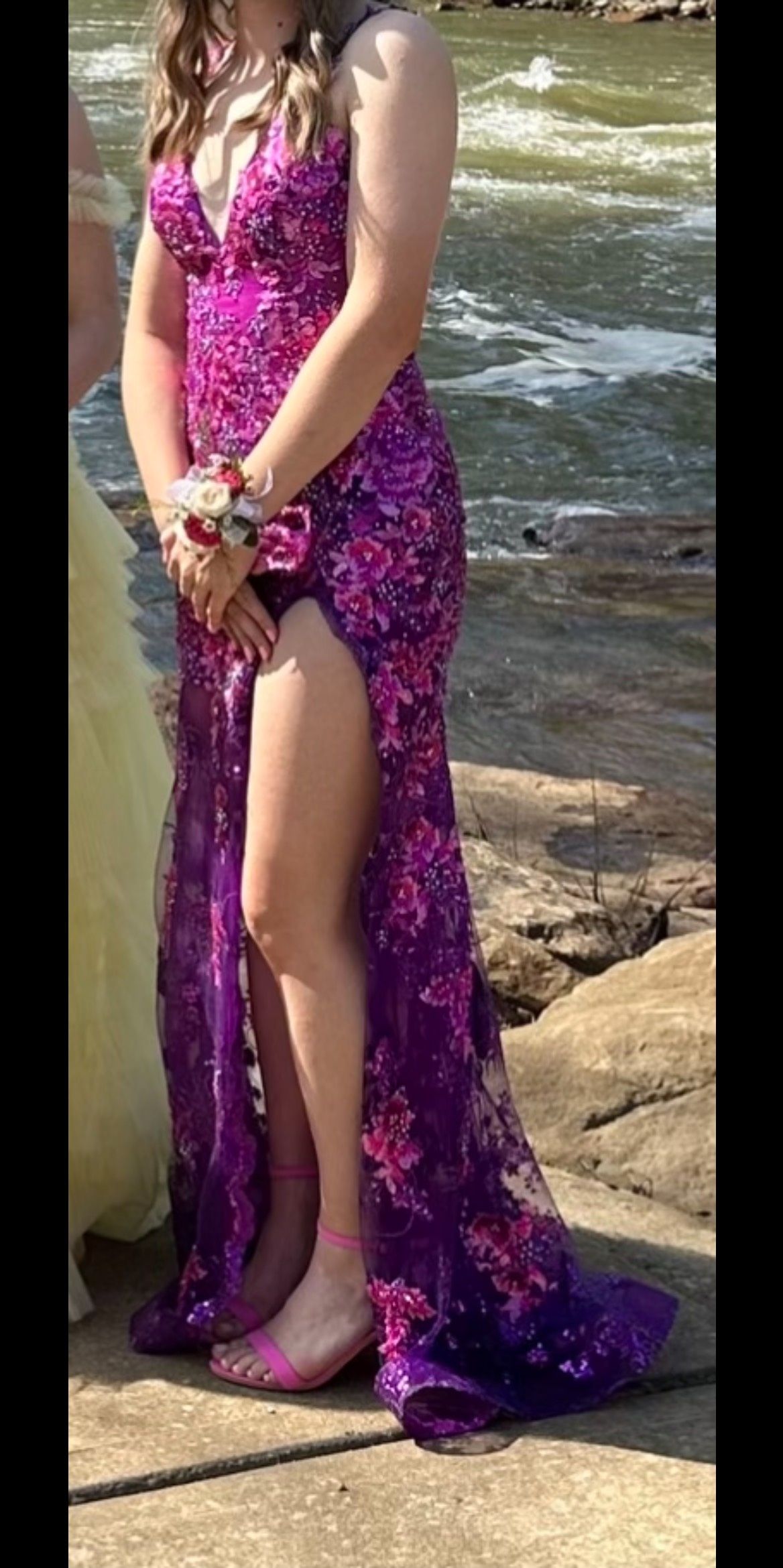 Jovani Size 2 Prom Plunge Sequined Multicolor Side Slit Dress on Queenly