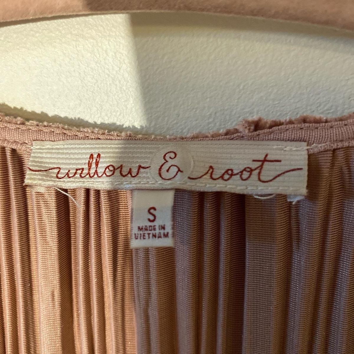 Willow & Root Size S Plunge Velvet Pink Floor Length Maxi on Queenly