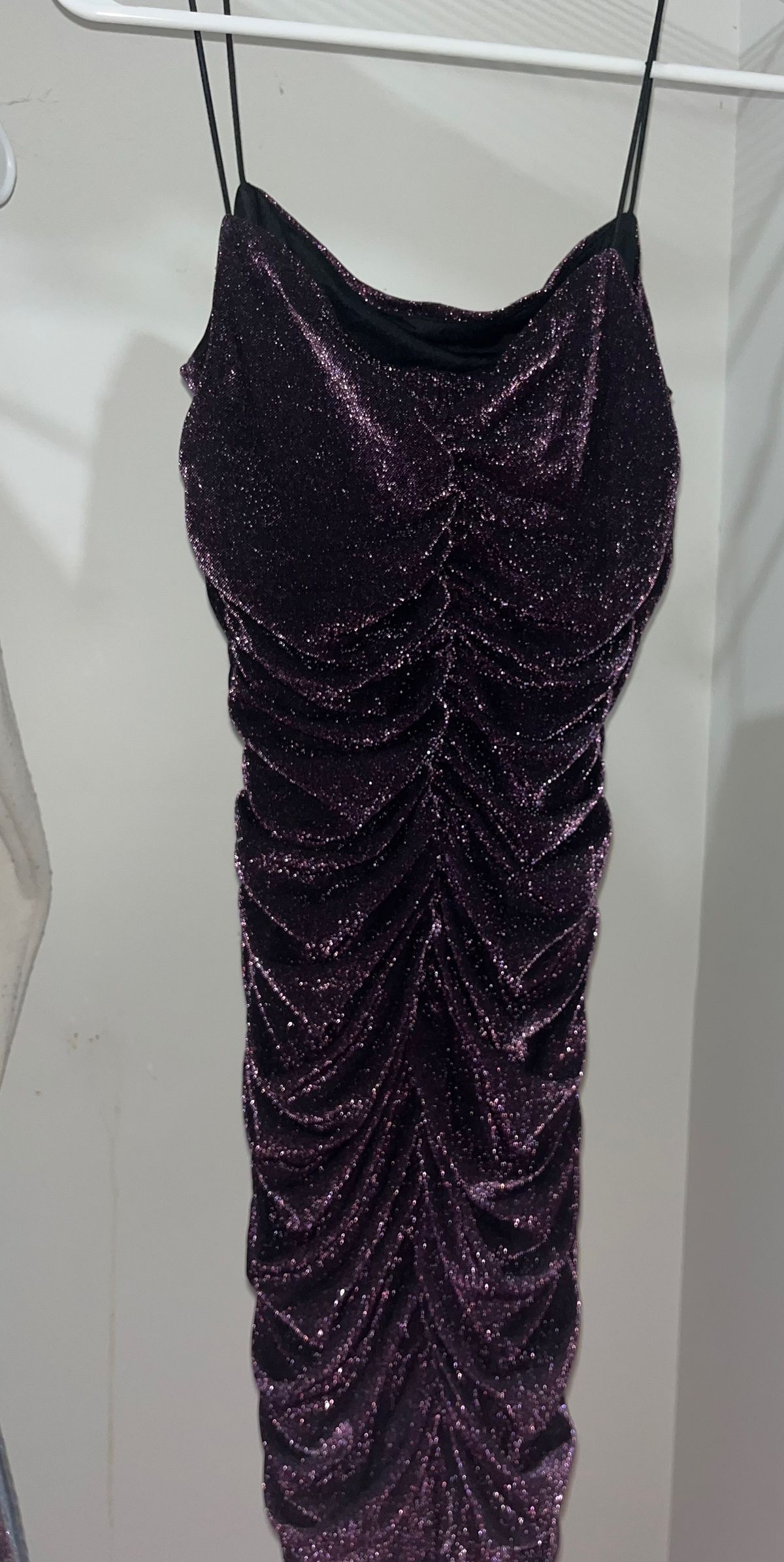 Windsor Size S Homecoming Plunge Velvet Purple Cocktail Dress on Queenly