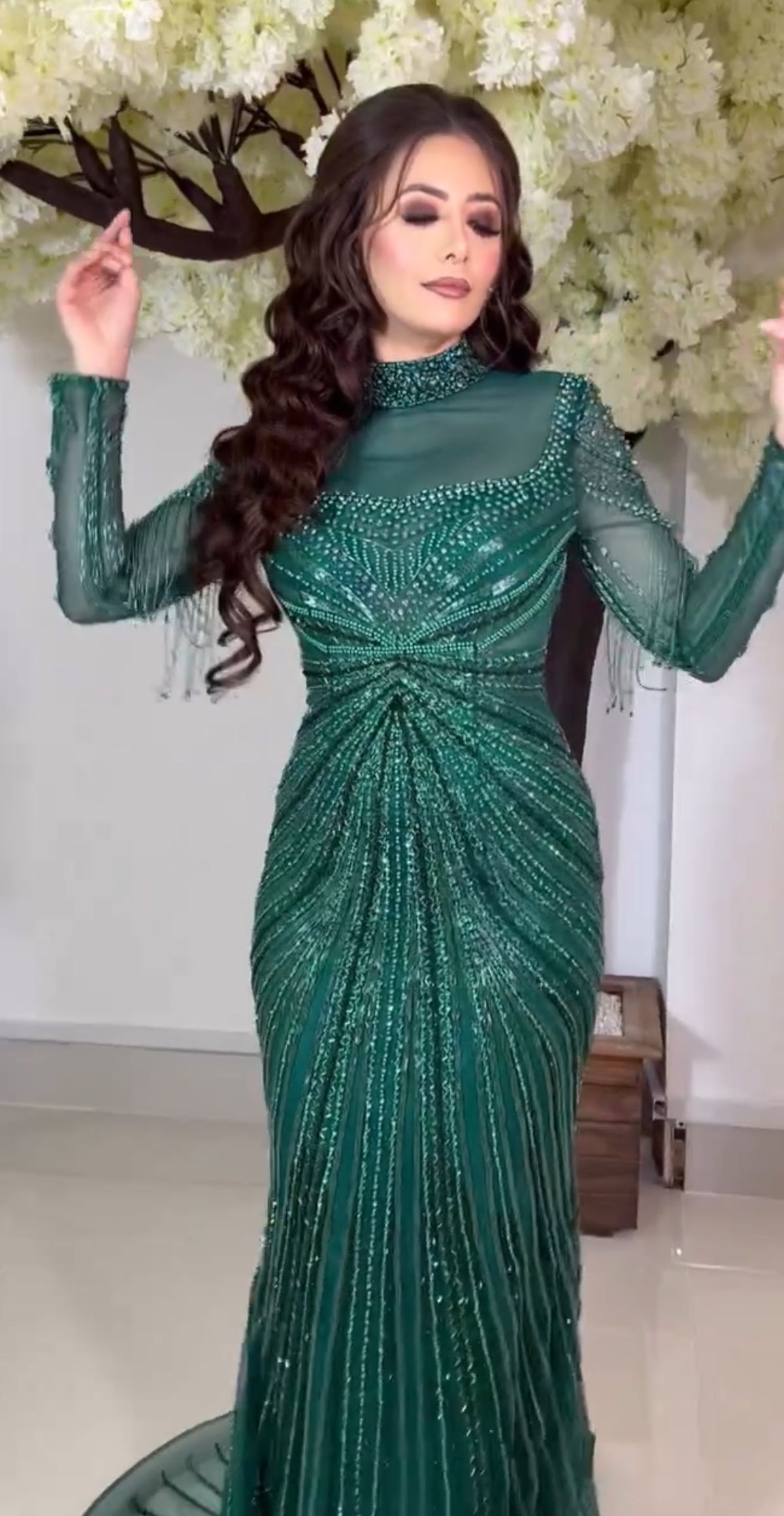 Size 8 Prom Long Sleeve Green Mermaid Dress on Queenly