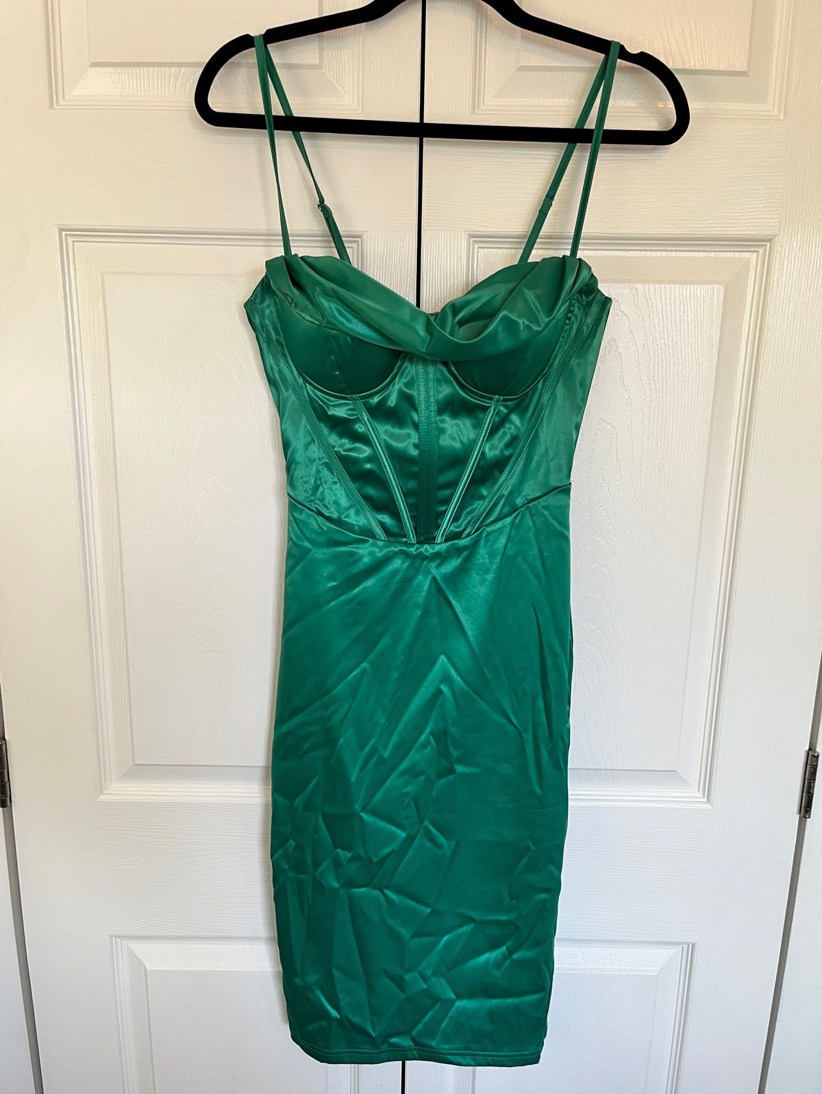 Size S Plunge Light Green Cocktail Dress on Queenly