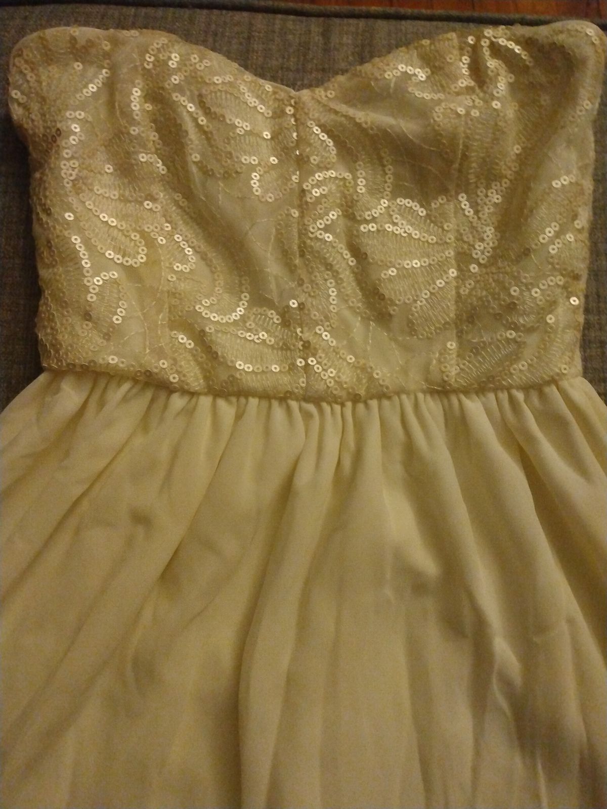 Size 4 Prom White Cocktail Dress on Queenly