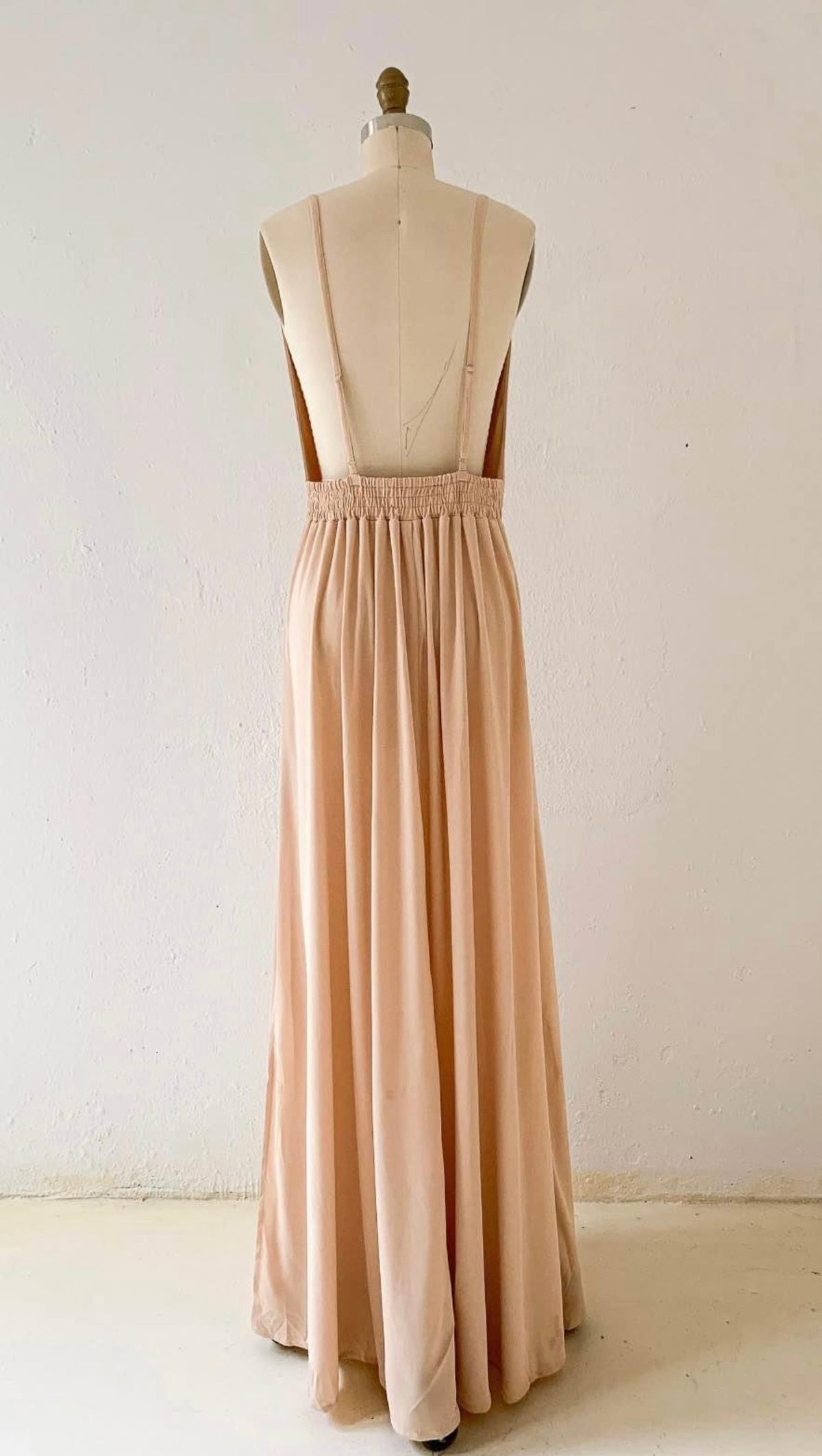 Size M Plunge Nude Mermaid Dress on Queenly