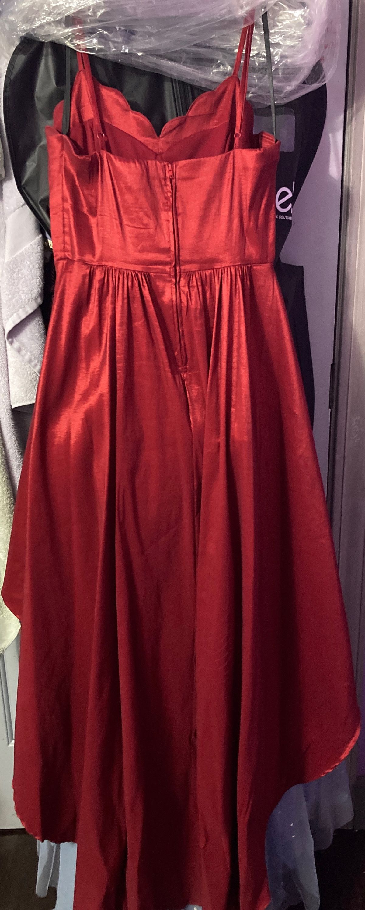 B. Darlin Plus Size 16 Prom Plunge Red Floor Length Maxi on Queenly