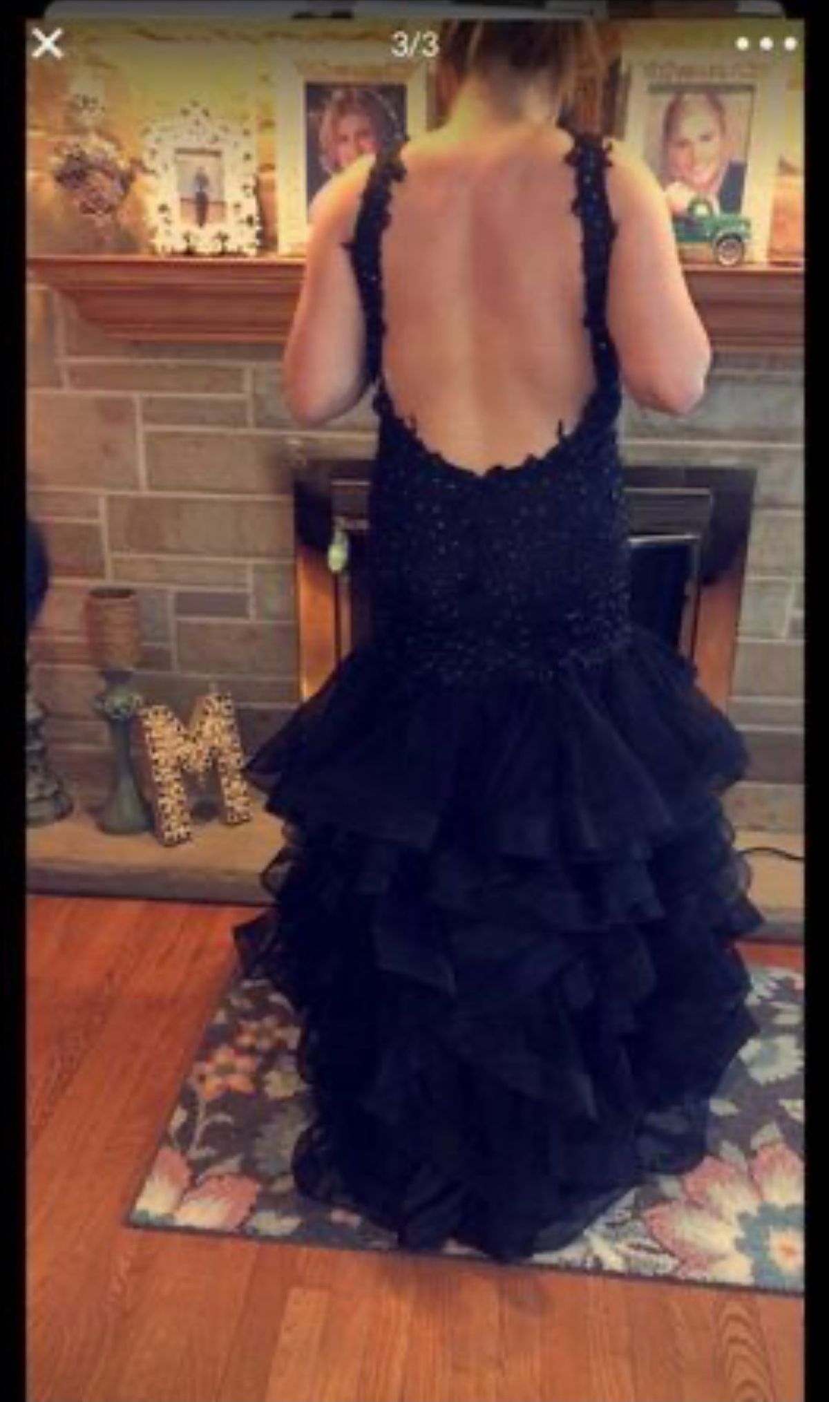 Size 14 Prom Plunge Black Mermaid Dress on Queenly