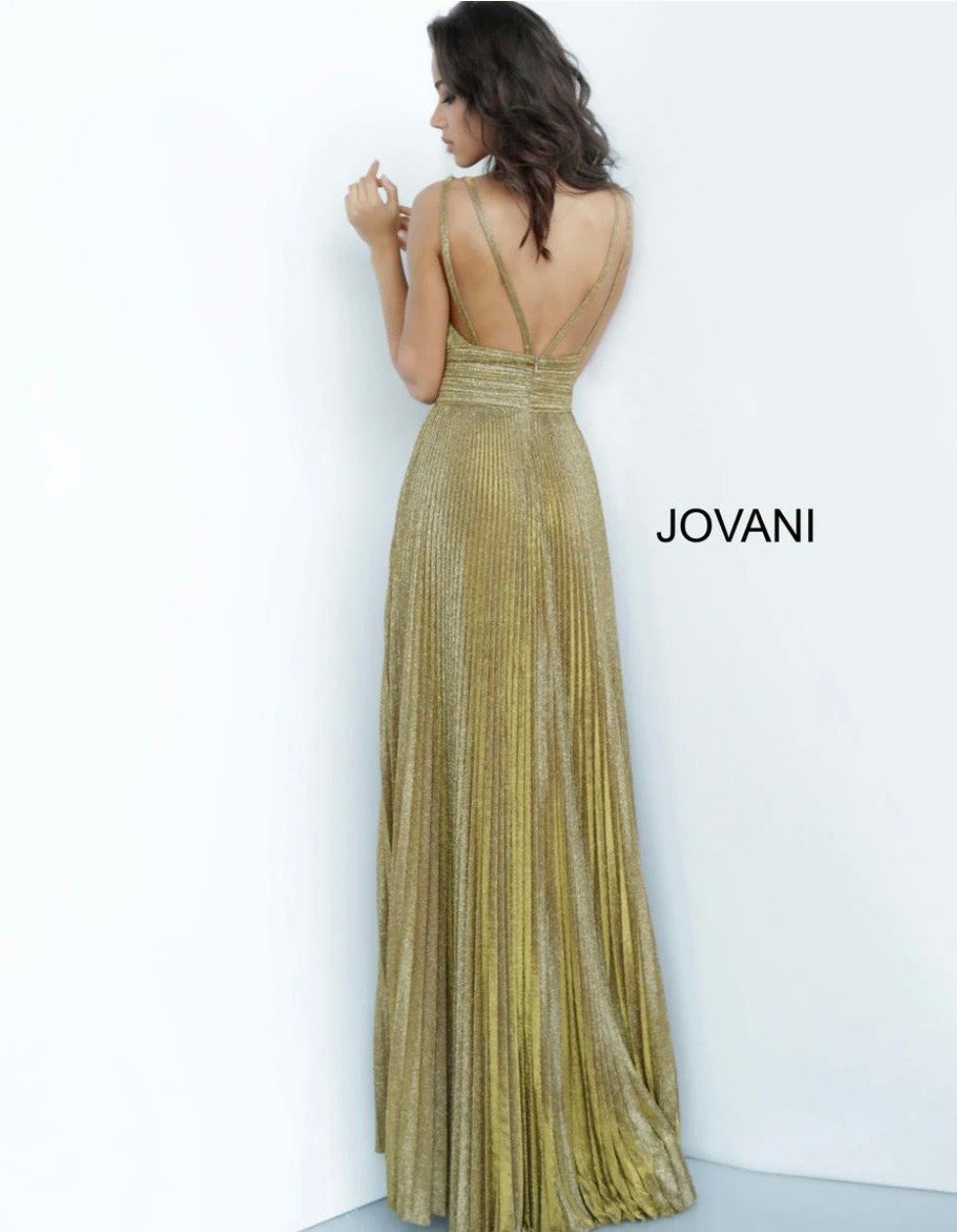 Jovani Size 8 Plunge Gold Floor Length Maxi on Queenly