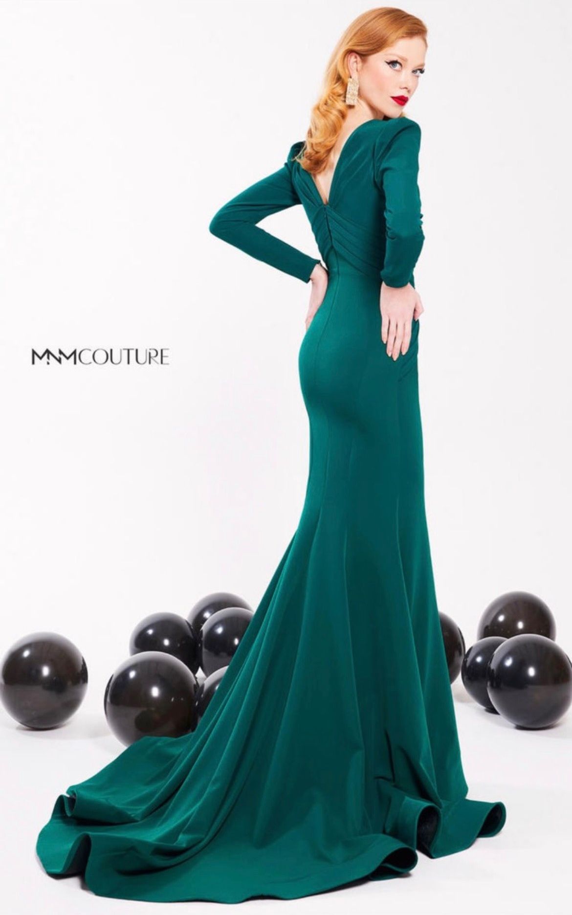 MNM Couture Size 6 Plunge Emerald Green Mermaid Dress on Queenly