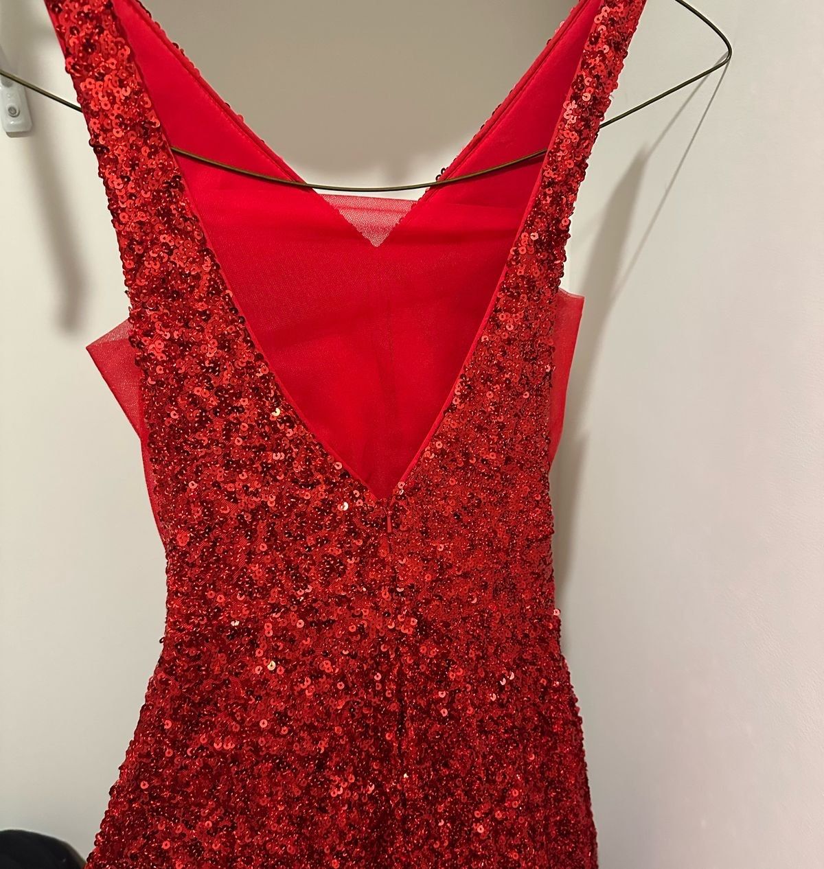 Size 8 Homecoming Red Ball Gown on Queenly