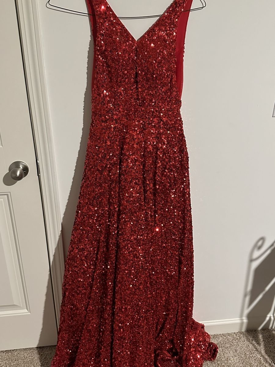 Size 8 Homecoming Red Ball Gown on Queenly