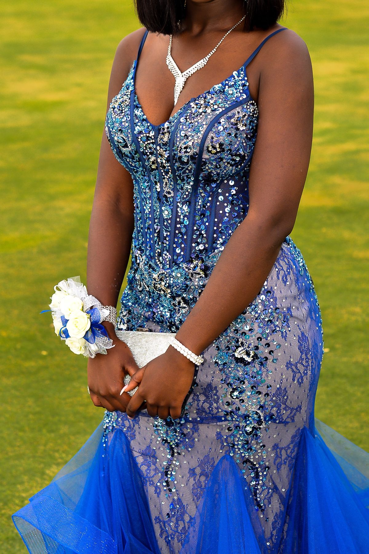 Camille La Vie Size 4 Prom Plunge Blue Ball Gown on Queenly