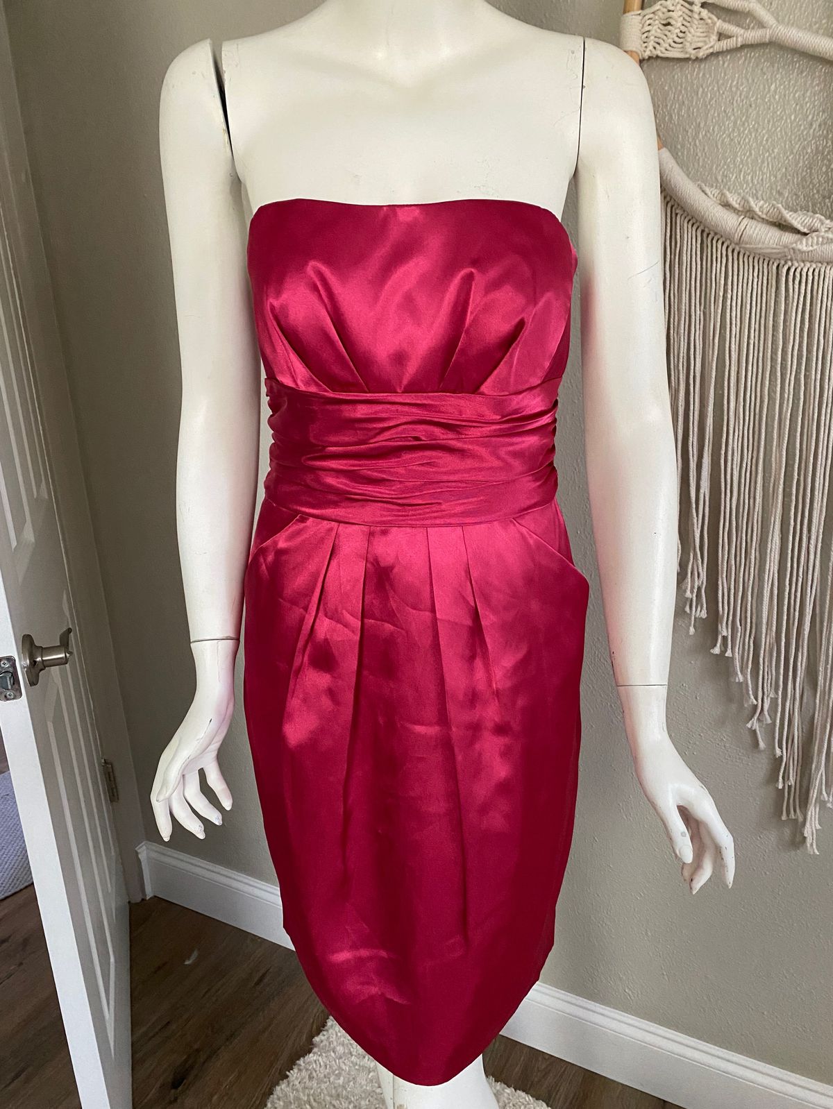 David's Bridal Size 4 Prom Strapless Red Cocktail Dress on Queenly
