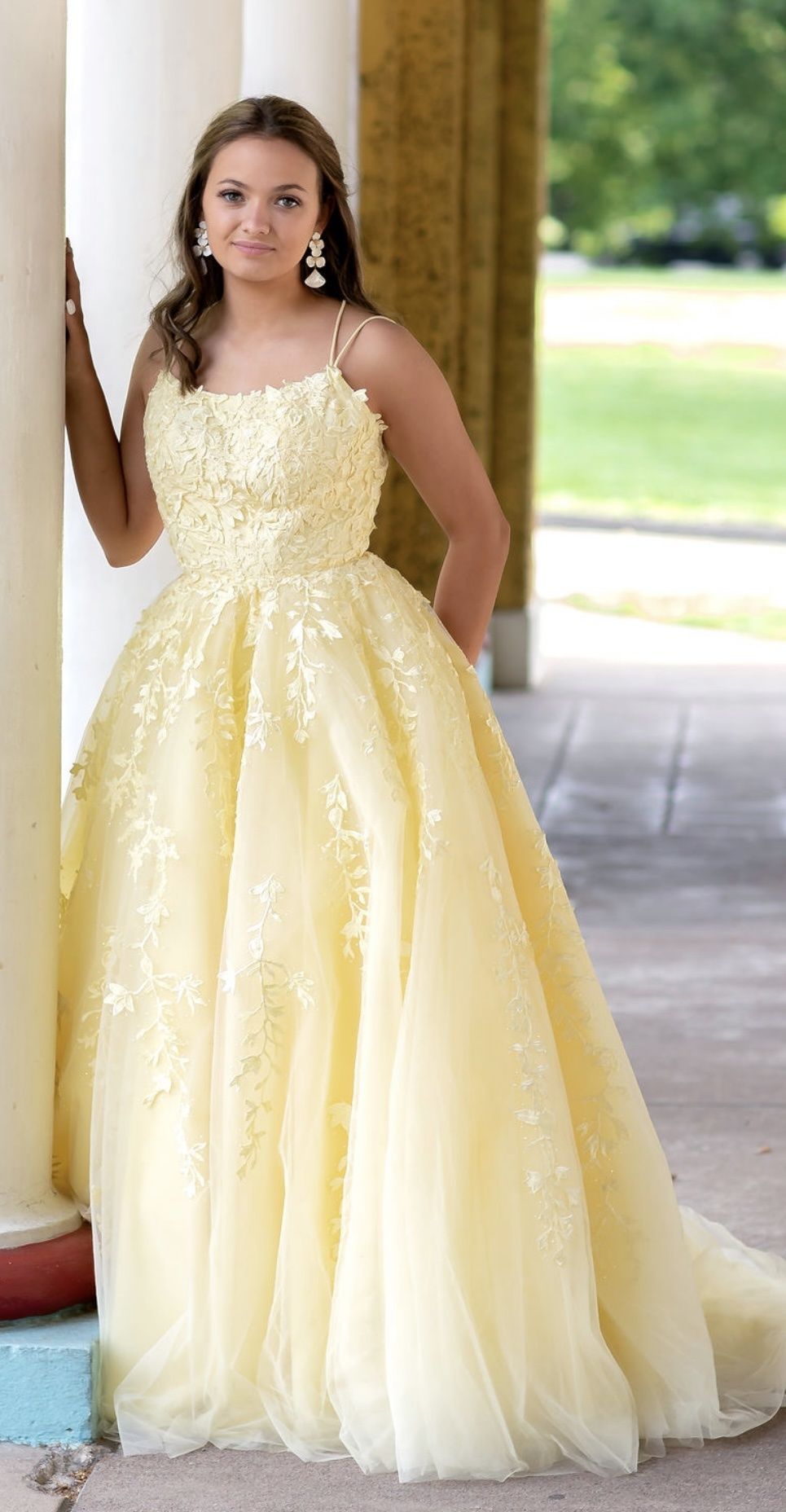 Sherri Hill Size 2 Prom Yellow Ball Gown on Queenly