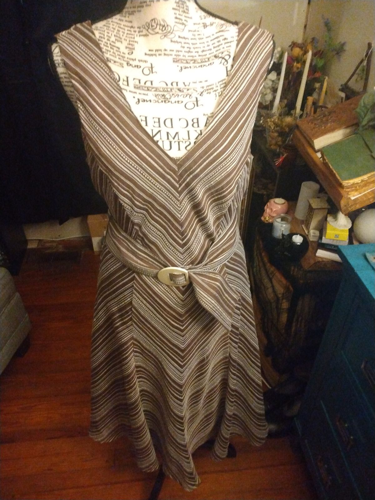 Size 10 Wedding Guest Brown A-line Dress on Queenly