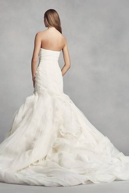 Vera Wang Size 4 Wedding Strapless White Mermaid Dress on Queenly