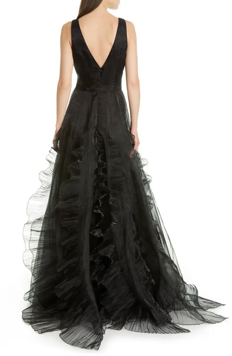Flor Et.al Size 2 Plunge Black Ball Gown on Queenly