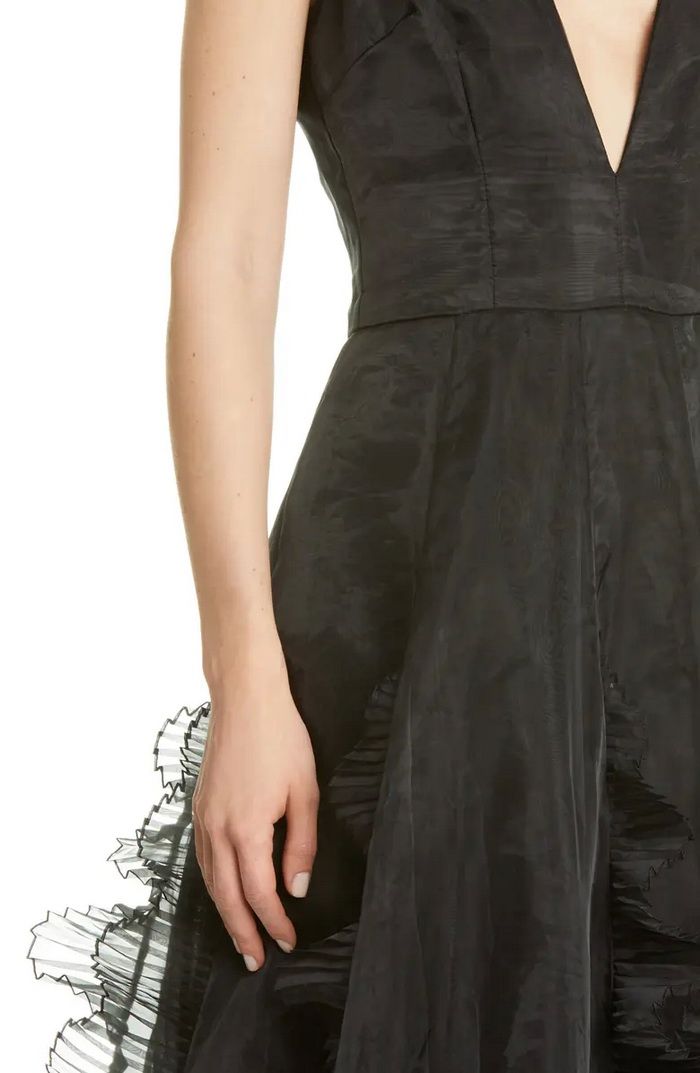 Flor Et.al Size 2 Plunge Black Ball Gown on Queenly