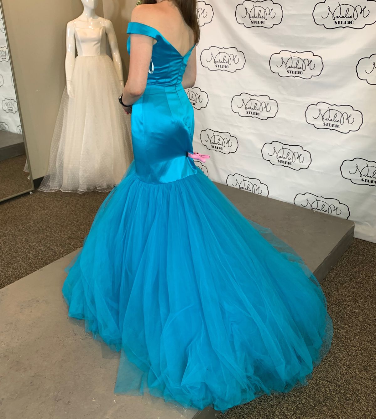 Sherri Hill Size 4 Prom Off The Shoulder Blue Mermaid Dress on Queenly