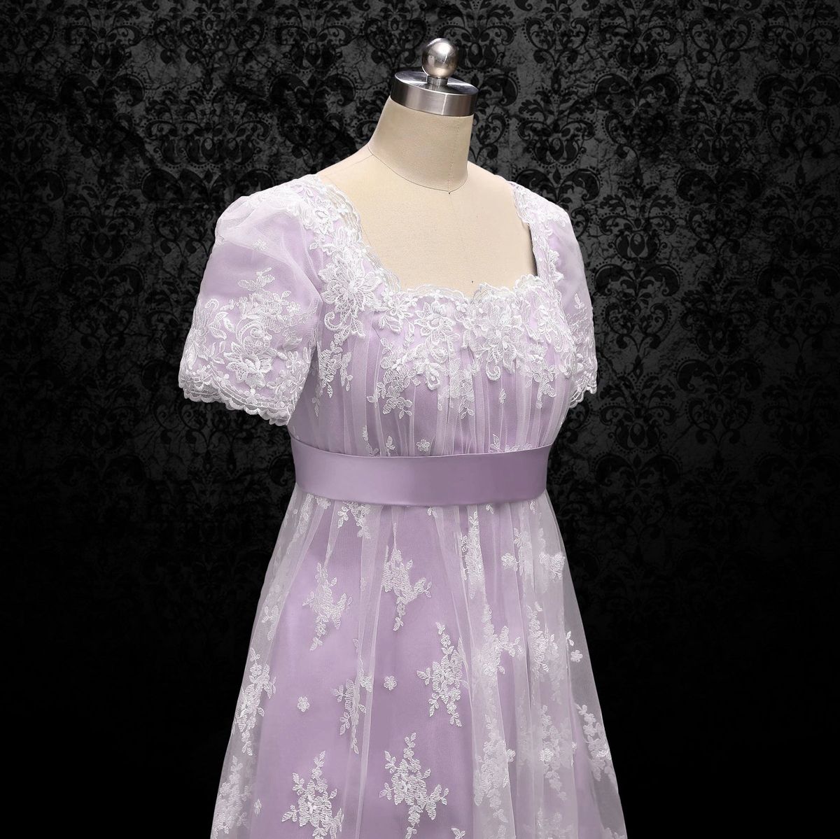 Wonderland By Lilian Size 2 Lace Purple A-line Dress on Queenly