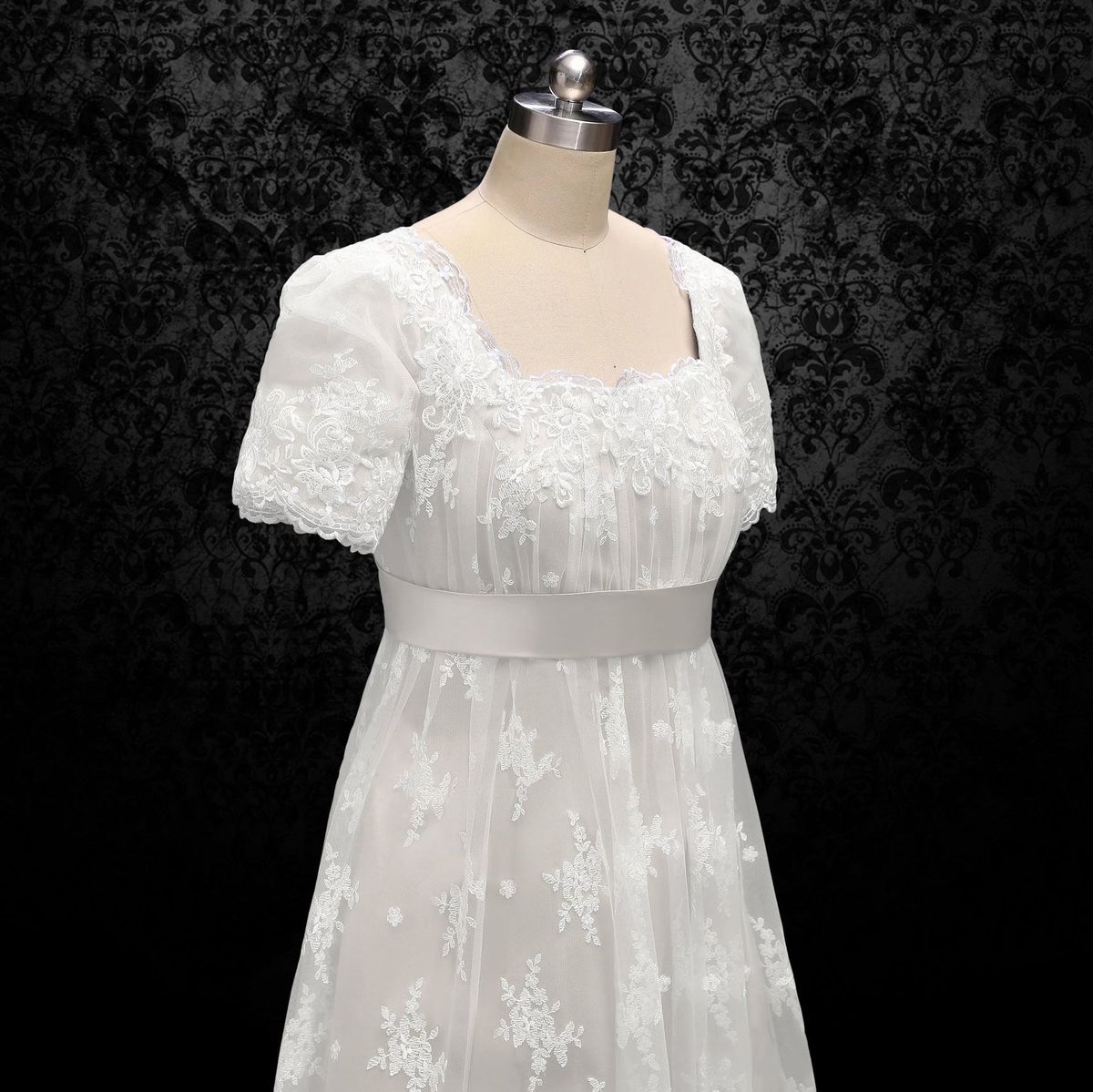 Wonderland By Lilian Plus Size 18 Prom Lace White A-line Dress on Queenly