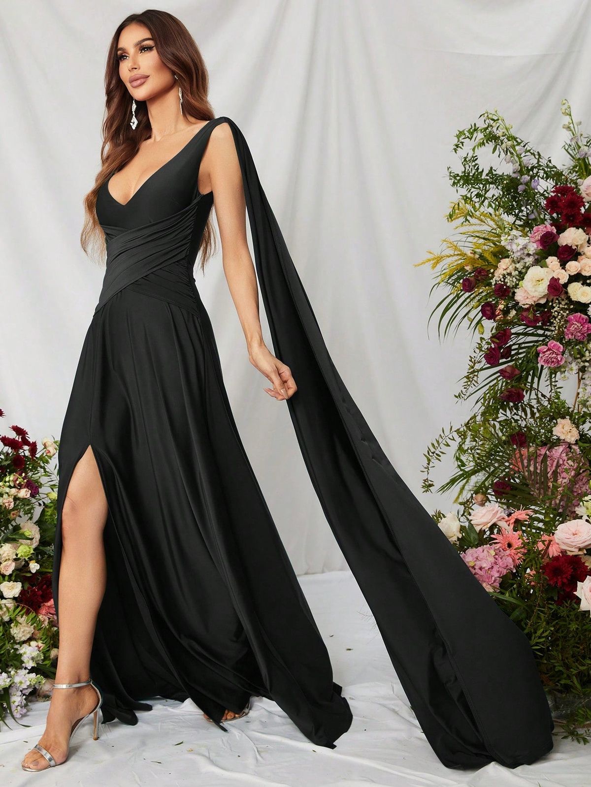 Style FSWD0772 Faeriesty Size L Black Side Slit Dress on Queenly