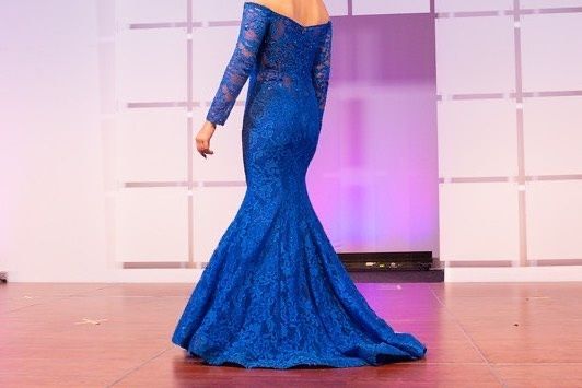 Size 4 Prom Long Sleeve Lace Blue Mermaid Dress on Queenly