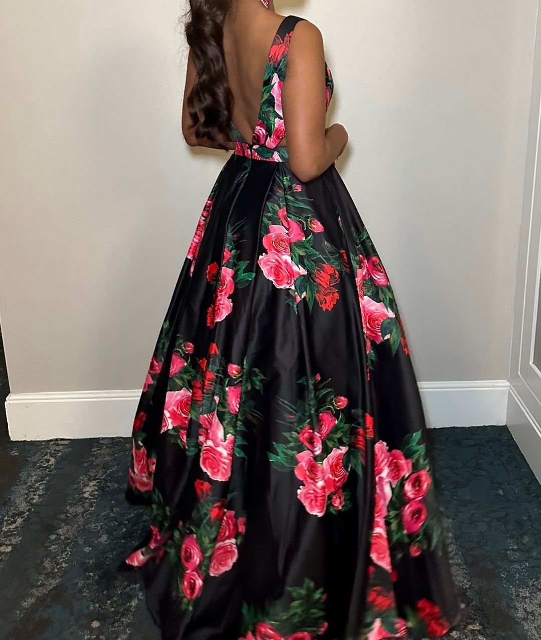 Jovani Size 2 Prom Plunge Floral Black Ball Gown on Queenly