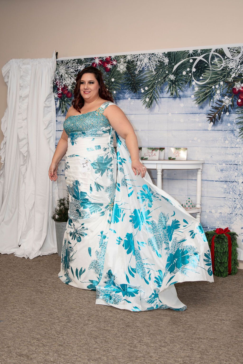 Plus Size 22 Prom Blue Ball Gown on Queenly
