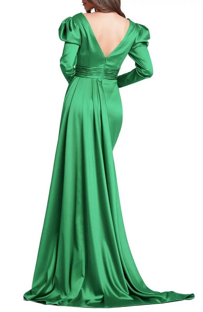 Mac Duggal Size 12 Wedding Guest Long Sleeve Emerald Green Side Slit Dress on Queenly