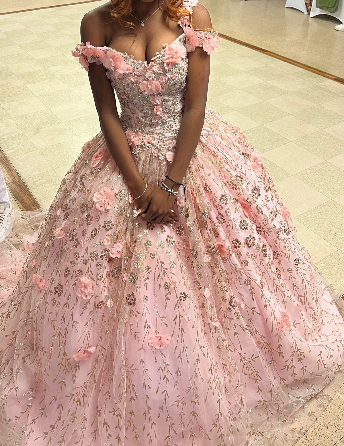 Size 4 Prom Pink Ball Gown on Queenly