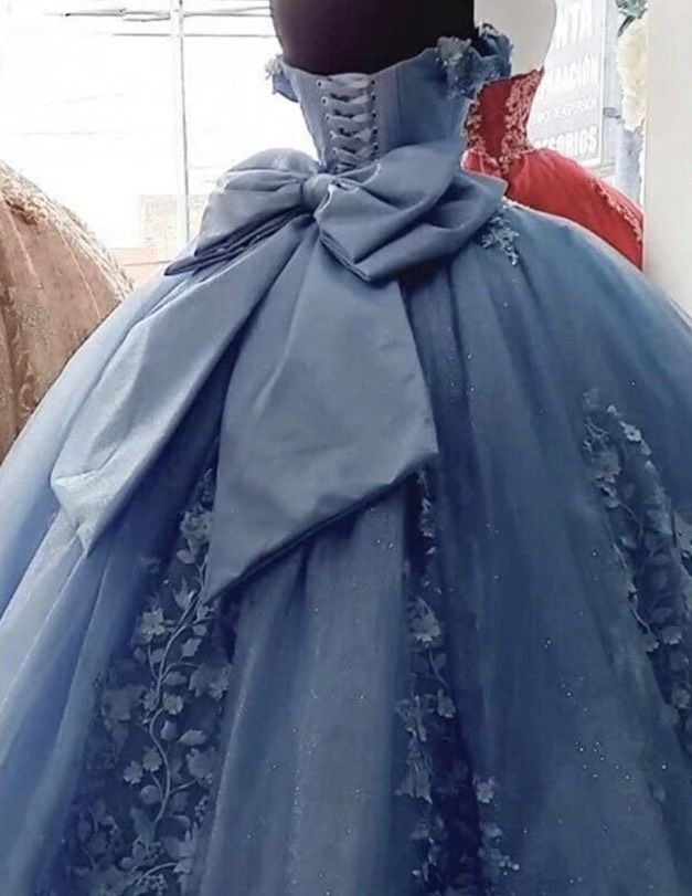 Size 8 Prom Off The Shoulder Blue Ball Gown on Queenly