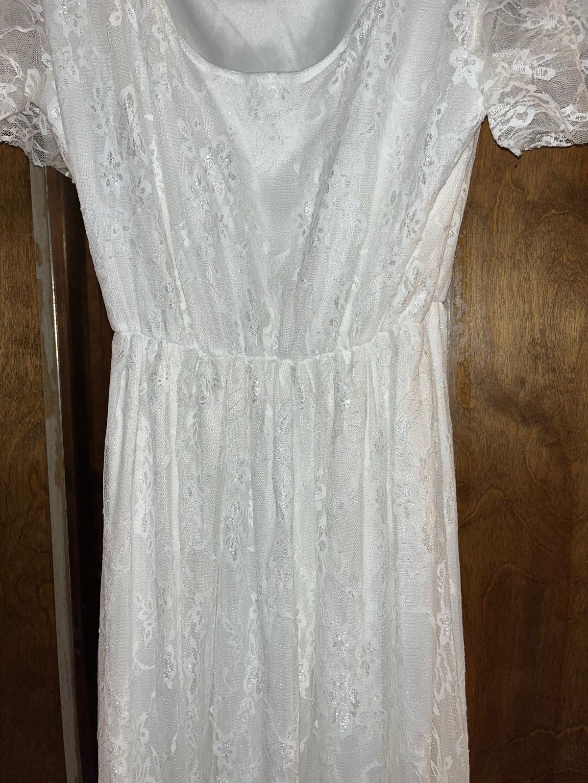 Size 14 Cap Sleeve White A-line Dress on Queenly