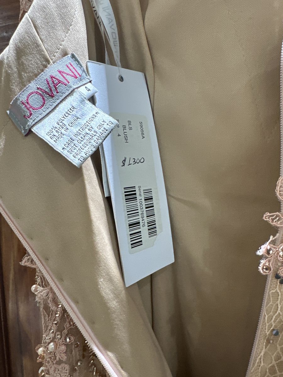 Jovani Size 4 Plunge Nude Mermaid Dress on Queenly