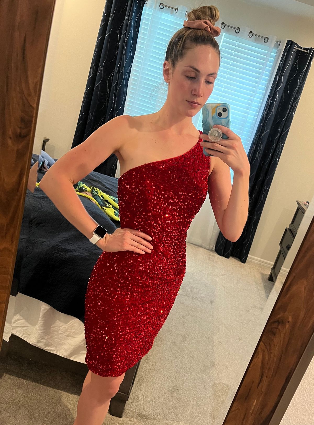 Size 6 Prom One Shoulder Red Cocktail Dress on Queenly