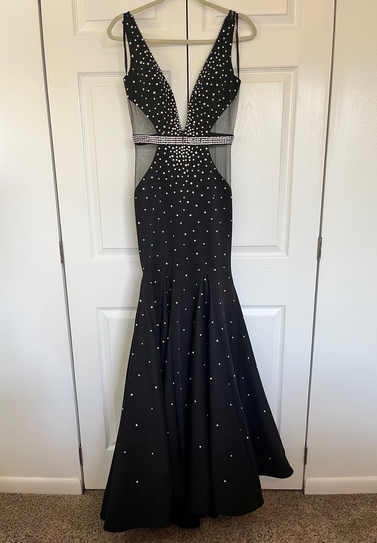 Style 6052 Johnathan Kayne Size 6 Plunge Black Dress With Train on Queenly