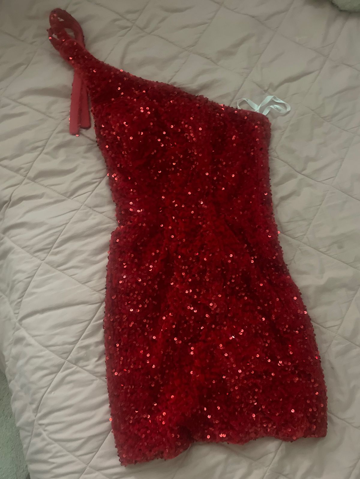 Size 2 Homecoming One Shoulder Red Cocktail Dress on Queenly